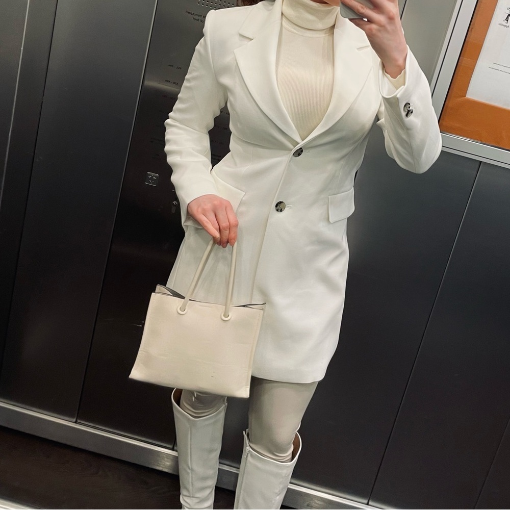 Meet Anna: Poshmark Ambassador & 5 ⭐️ Rated Seller